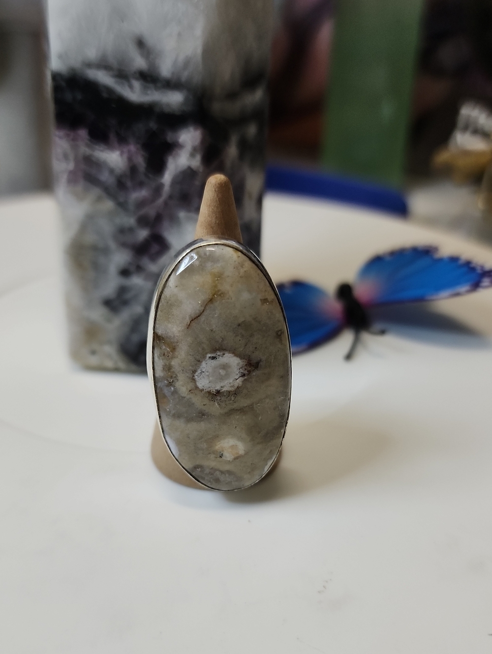 Handcrafted Oval Gemstone Statement Ring - Gray and Cream